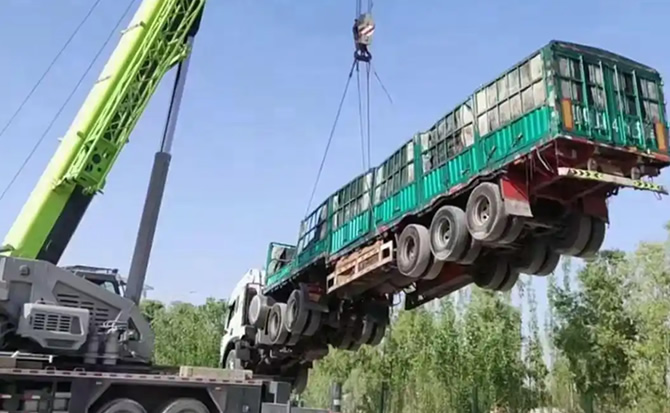 南县道路脱困救援案例